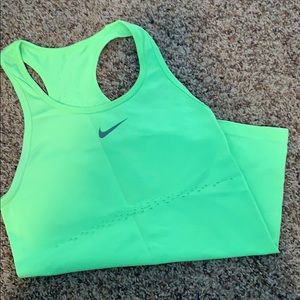 Nike workout tank top